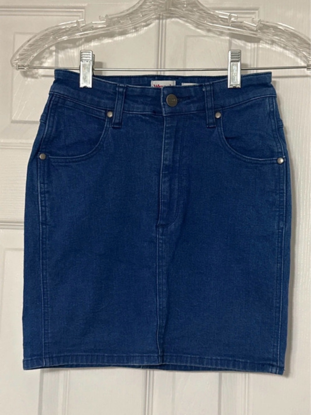 Wrangler Hi Mini Denim Skirt, Size US XS.